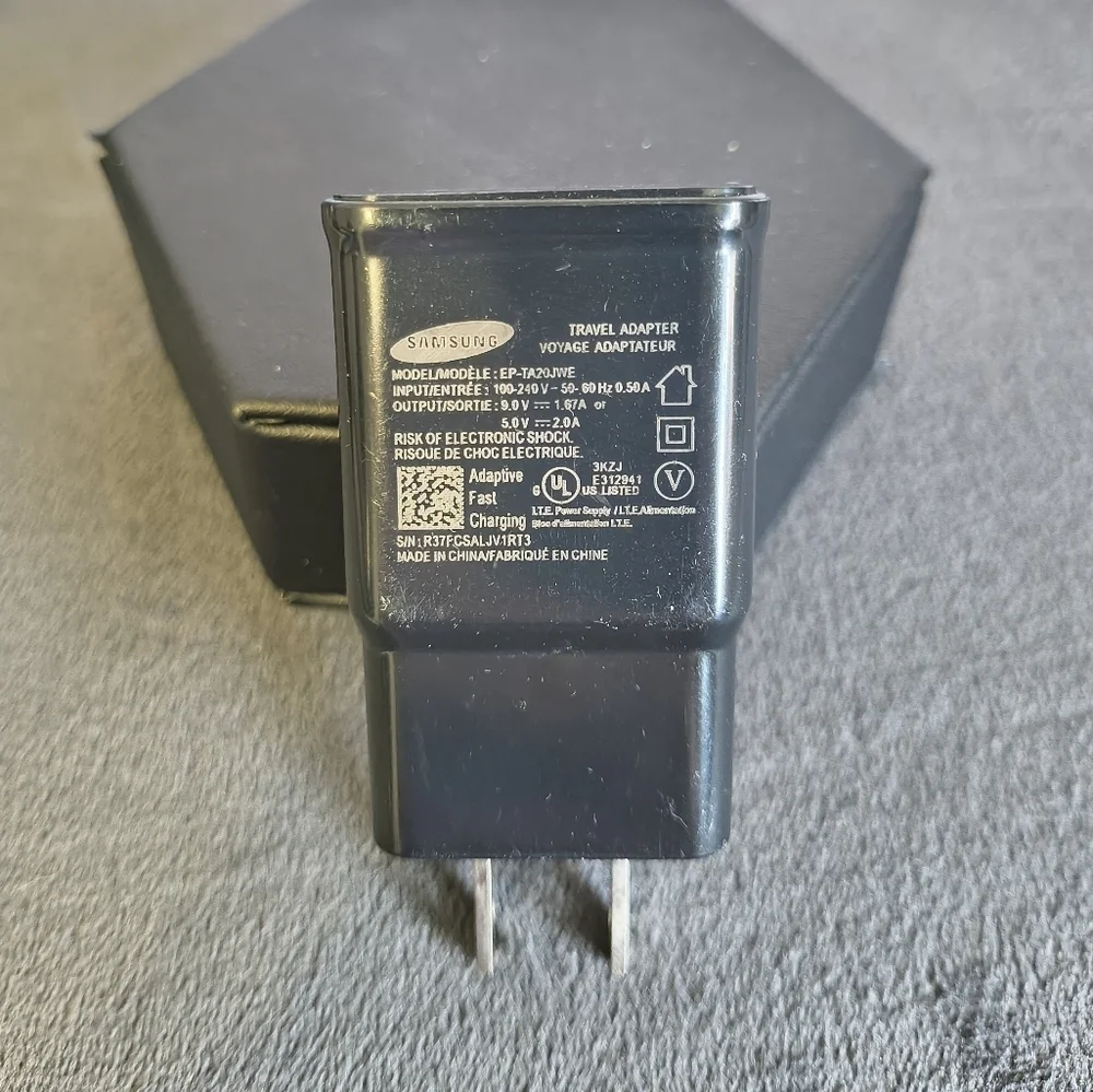 Samsung Black Adaptive Fast Charging Wall Adapter Travel